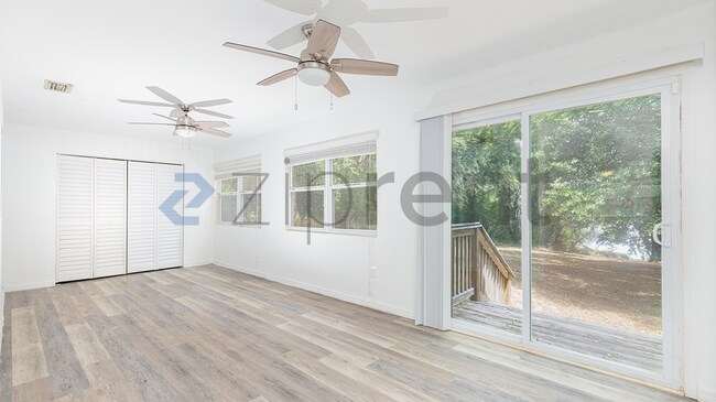 Building Photo - 929 Pahoa St