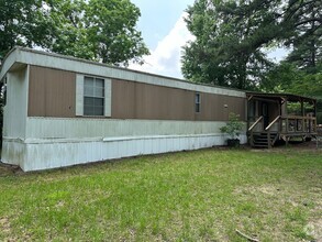 Building Photo - Welcome to Peaceful Pines