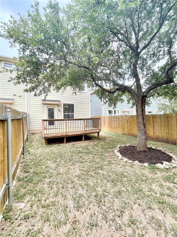 Building Photo - 2419 Allred Dr