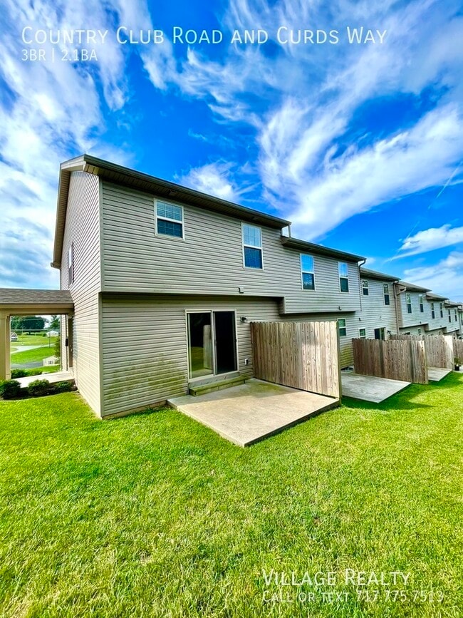 Building Photo - 703 Country Club Rd