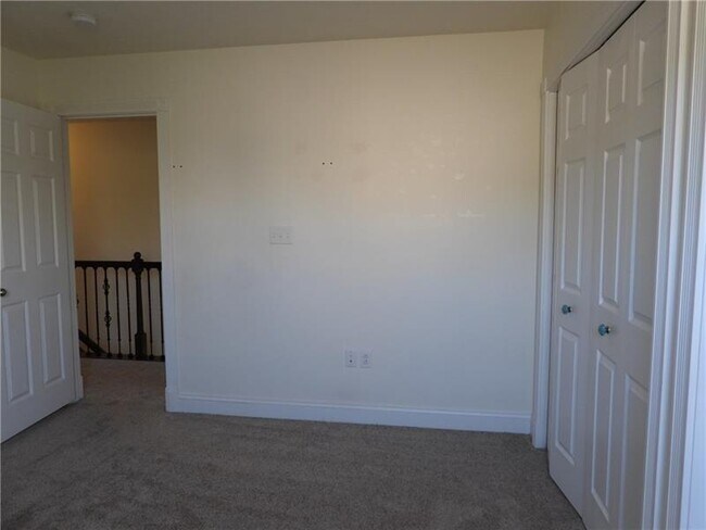Building Photo - 1345 Sandstone Dr