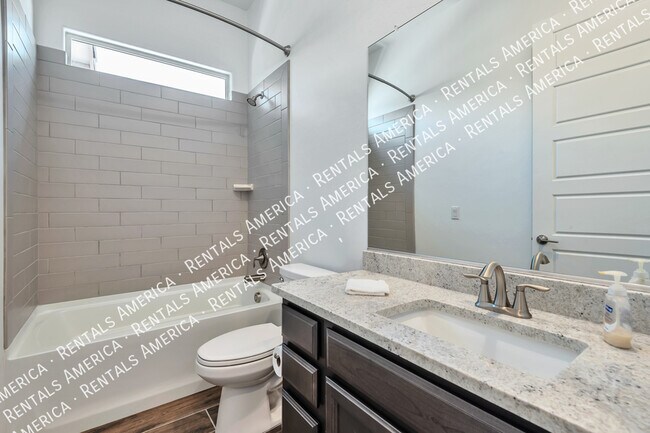 Building Photo - 10858 W Yates Ln