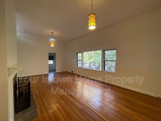 Building Photo - 1876 Mason Mill Rd