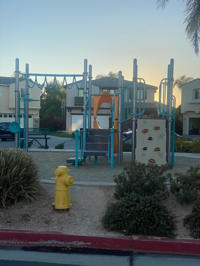 Building Photo - 32552 Sunnyvail Cir