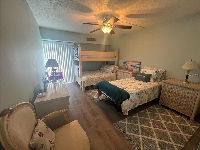 Building Photo - 855 Bayway Blvd