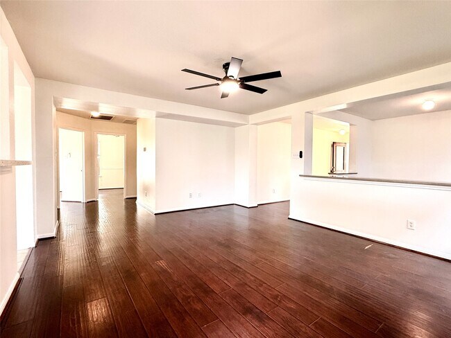 Building Photo - 16127 Cole Bridge Ln