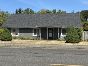 Building Photo - 2674 Columbia Blvd