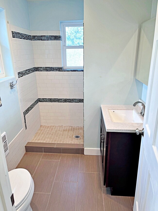 Building Photo - 7315 SE Taylor St