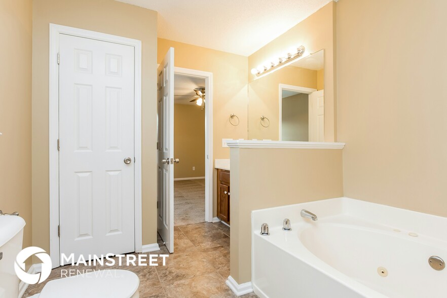 Building Photo - 5955 Brittans Dr