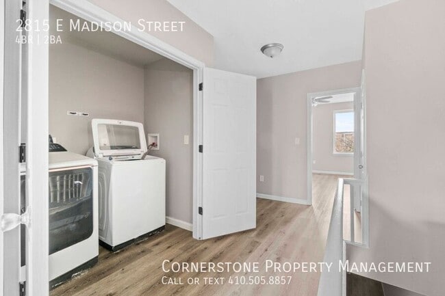 Building Photo - 2815 E Madison St