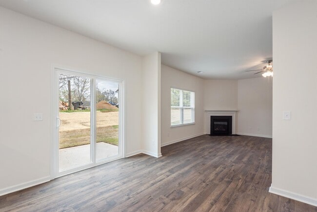 Building Photo - 5513 English Holly Wy