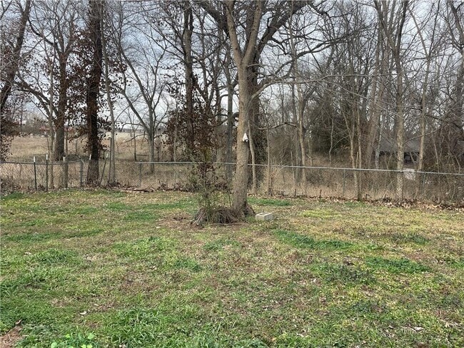 Building Photo - 4600 E Huntsville Rd