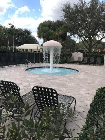 Building Photo - 7632 Corkwood Ave