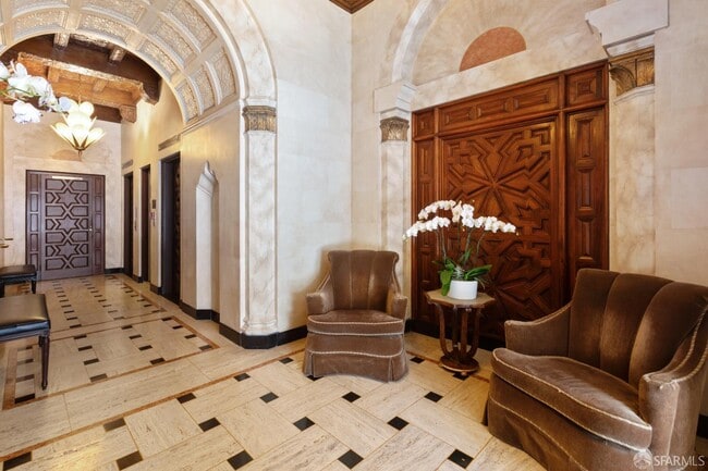 Building Photo - 1250 Jones St