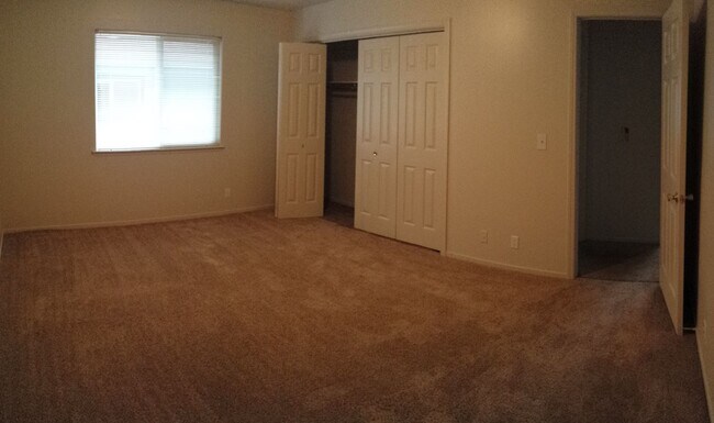 Building Photo - 3/2 House with Double Car garage in McK