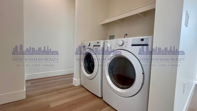 Building Photo - 6742 Waterman Ct