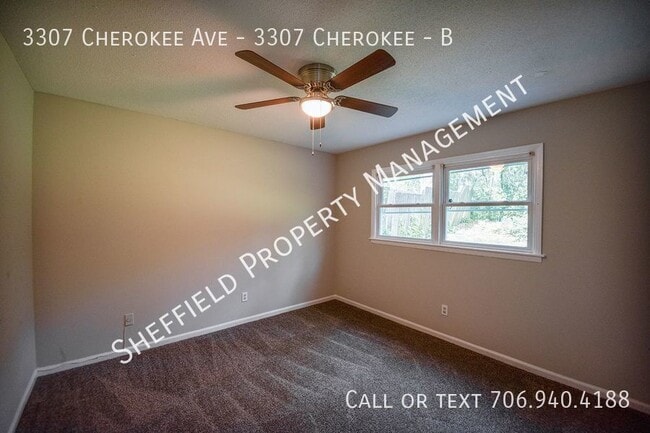 Building Photo - Beautiful home available today!
