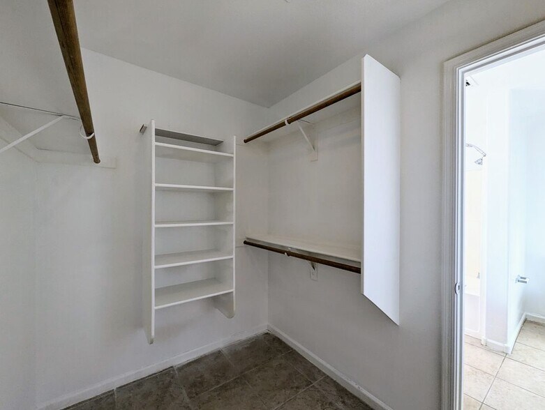 Building Photo - 6780 N 74th Dr