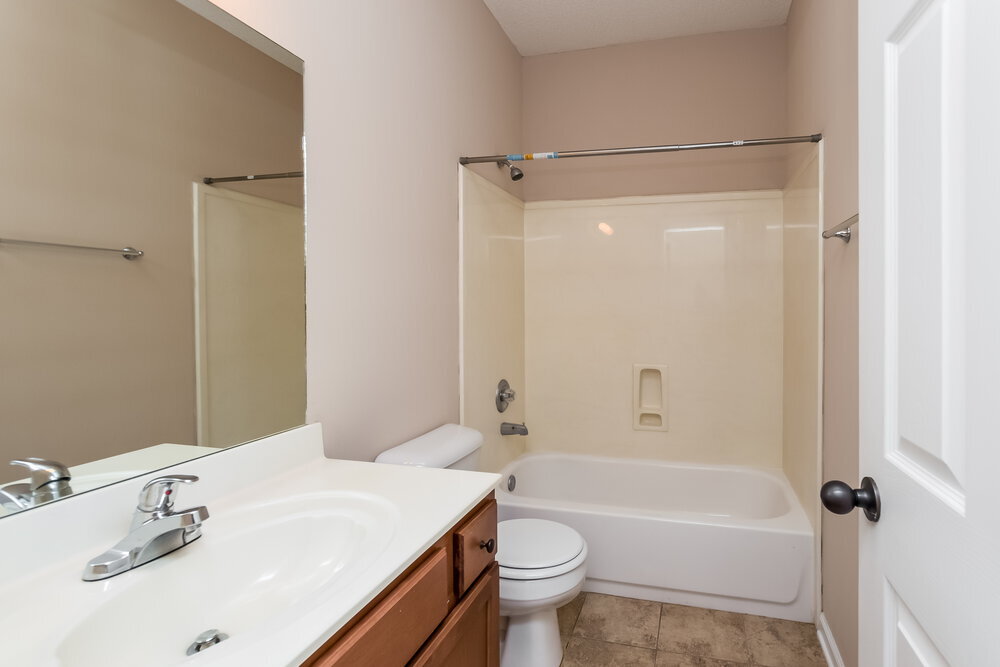 Building Photo - 5774 Bedford Loop E