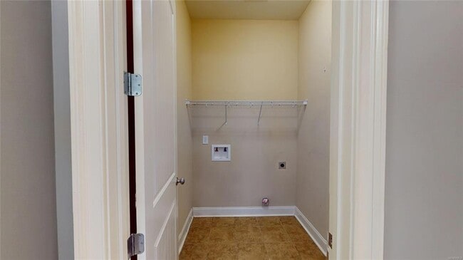 Building Photo - 415 Melison Dr