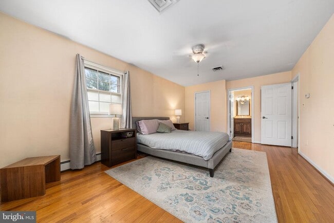 Building Photo - 12013 Hamden Ct