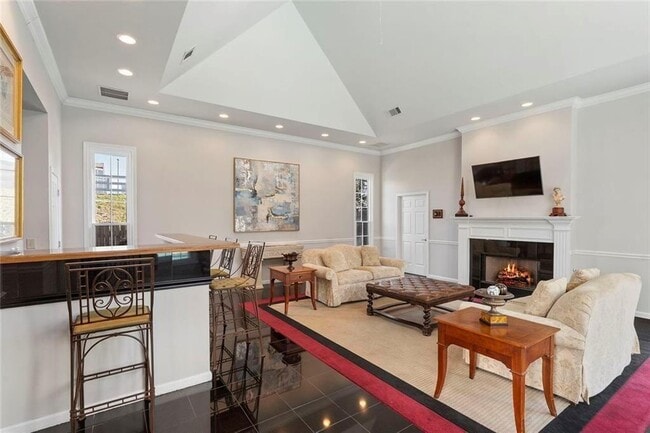 Building Photo - 3636 Habersham Rd NW