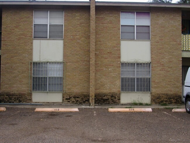 Building Photo - 5302 Springfield Ave