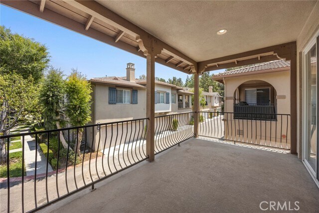 Building Photo - 72 Salton