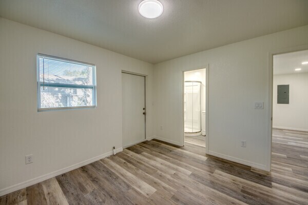 Building Photo - 22196 Lockport Ave