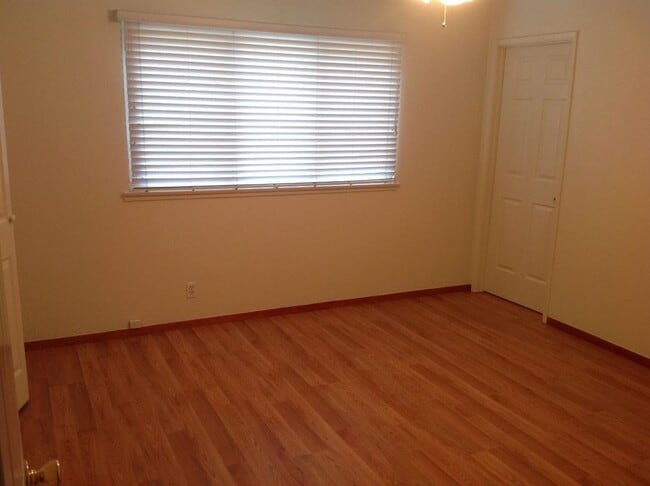 Building Photo - 4344 N 9th St