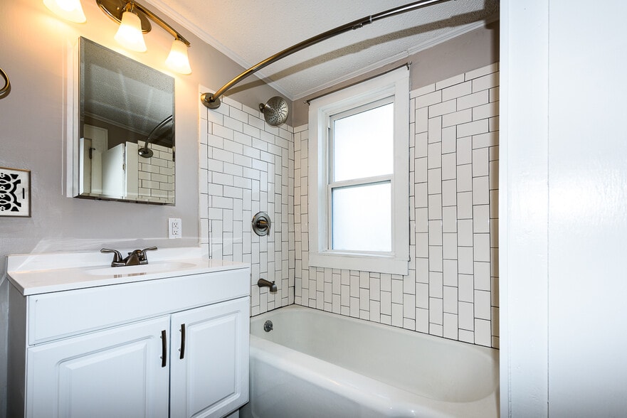BATHROOM - 715 Watson Ave.