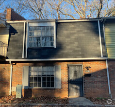 Building Photo - 1859 Whitehall Forest Ct SE