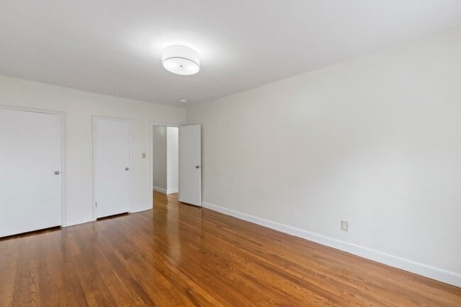 Building Photo - 38-40 Cedar Street Unit 243