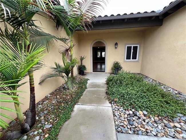 Building Photo - One-of-a-kind single-story home