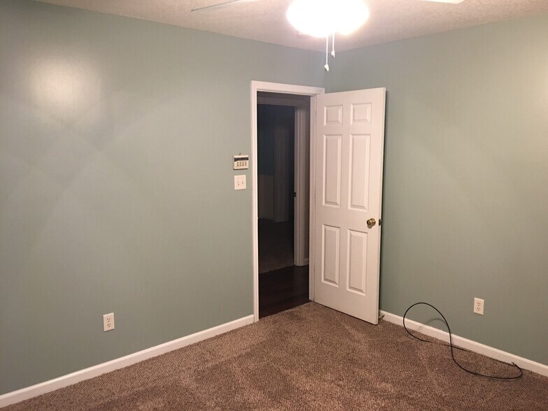 Master Bedroom - 7301 Emerald Farm Way