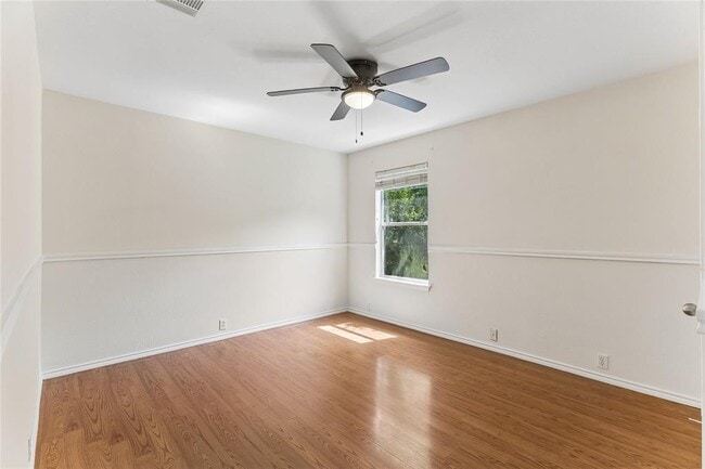 Building Photo - 2372 Paradise Ridge Dr