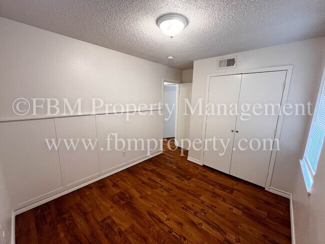 Building Photo - 1408 Nichols St