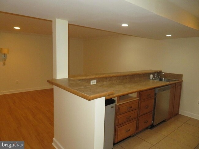 Building Photo - 1381 Hazel Nut Ct