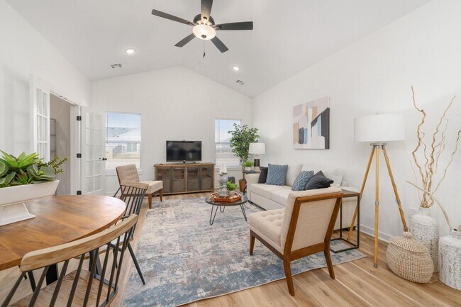 Building Photo - BRAND NEW 3 Bedroom/2 Bath Duplex in Godda...
