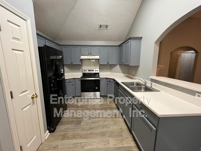 Building Photo - 6986 Parkbrook Ln