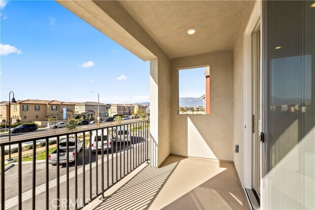 Building Photo - 12985 Royale Dr