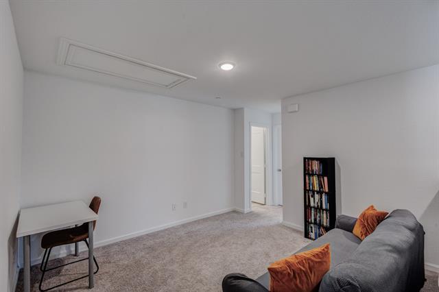 Building Photo - 3720 Star Mesa St