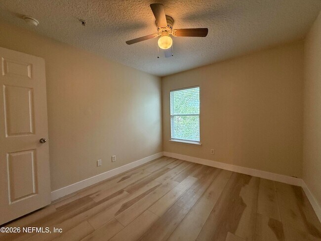 Building Photo - 2564 Golden Lake Loop