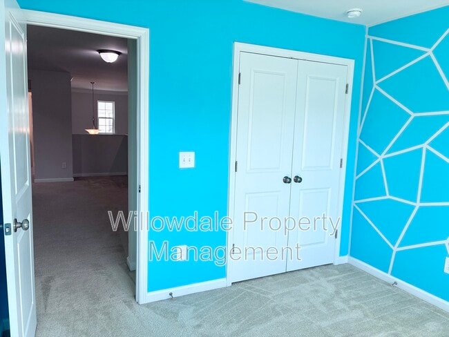 Building Photo - 1112 Lakebrink Dr