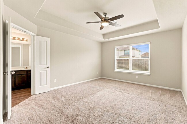 Building Photo - 5323 Brooklyn Rose Dr
