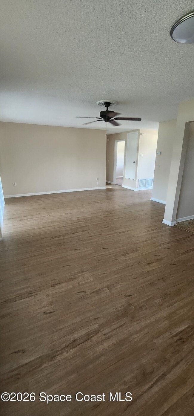 Building Photo - 1003 Coronado Dr
