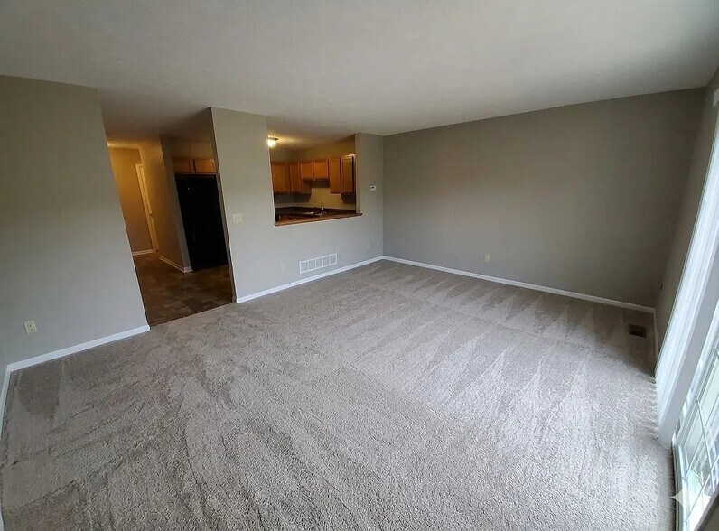 Building Photo - 33426 Halle Ct