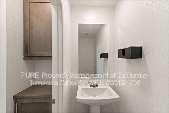 Building Photo - 208 Canopy Trails Pl