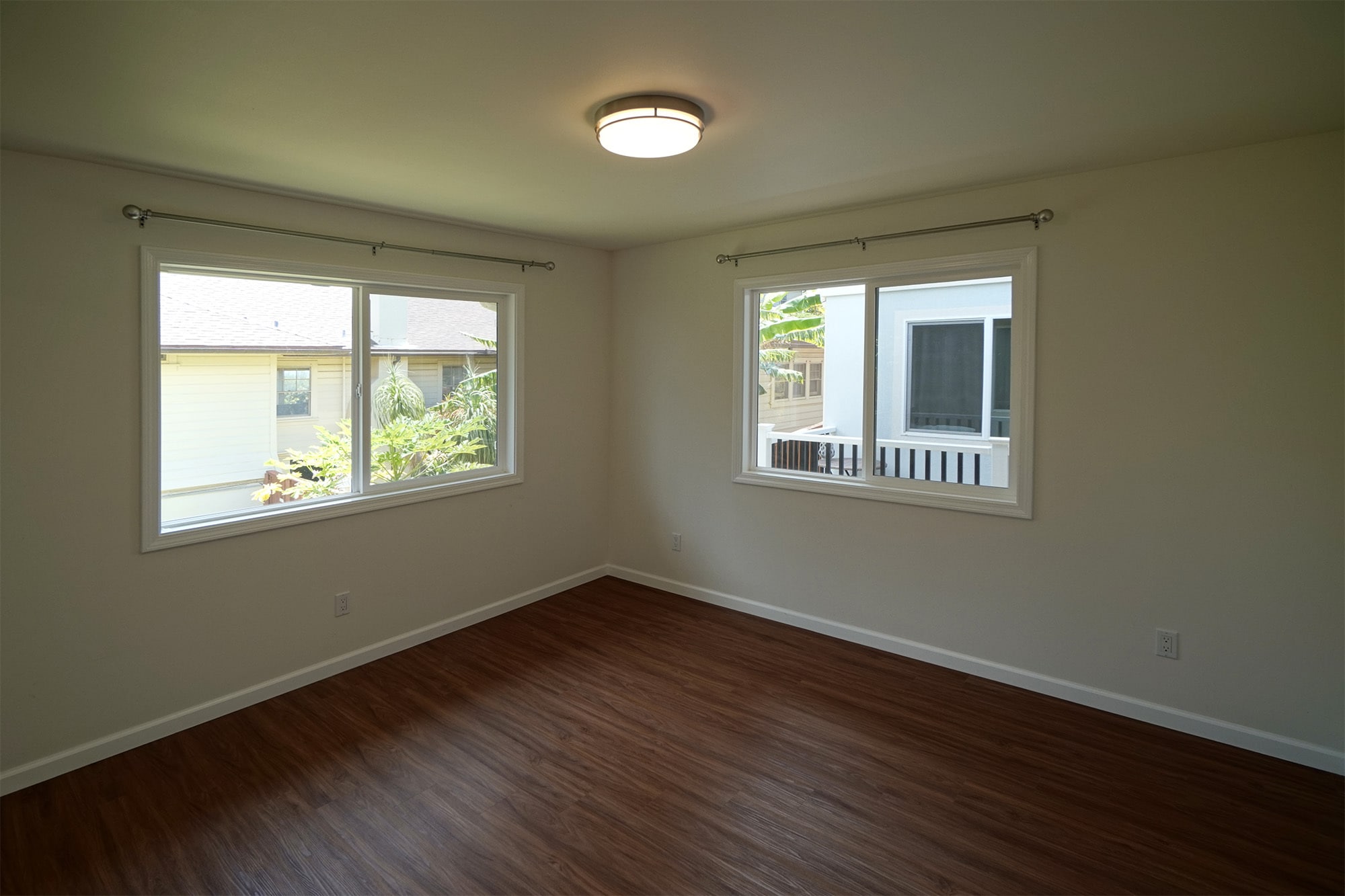 Building Photo - 4494 Sierra Dr