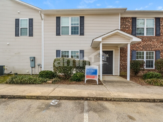 Building Photo - 75 Wolf Creek Ln